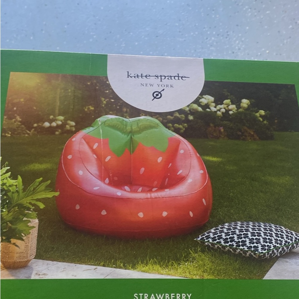 kate spade Red and Green Party Decorations